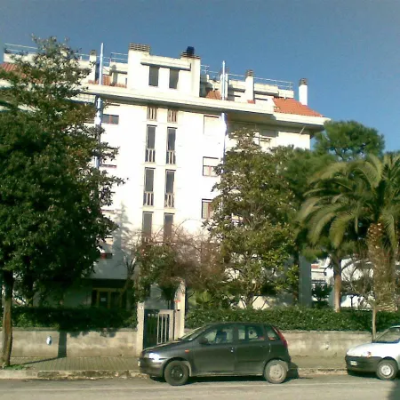 Lägenhet San Benedetto - - Mare