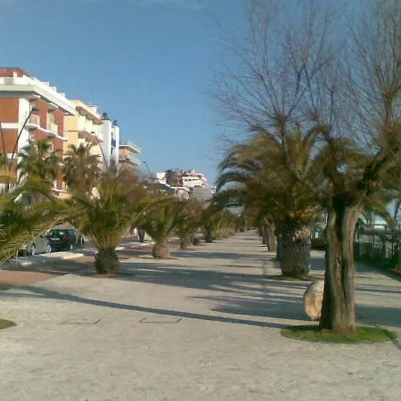 Lägenhet San Benedetto - - Mare